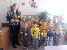 Широкая масленица. Аппликация "Масленичное солнышко"" Широкая масленица. Аппликация "Масленичное солнышко"".